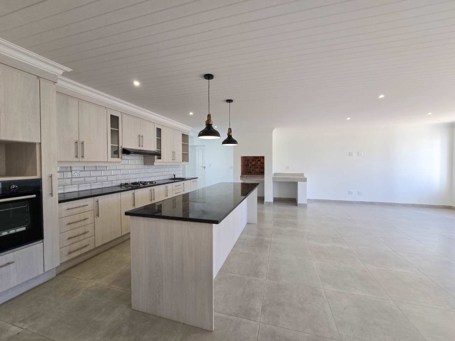 3 Bedroom Property for Sale in Stilbaai Wes Western Cape